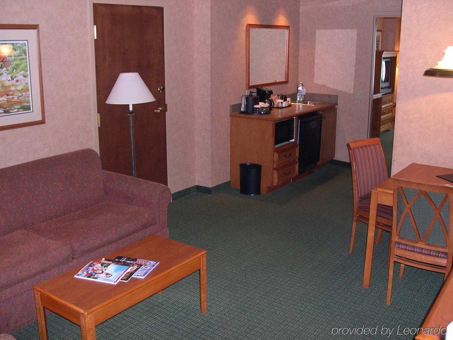 Hotel Embassy 3*